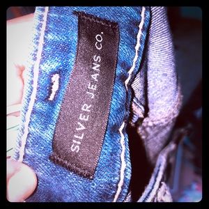 PlusSUKI 😍 SILVER Jeans size 14{extra stretchy}